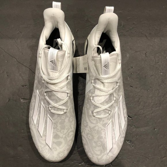Athletic_Shoes